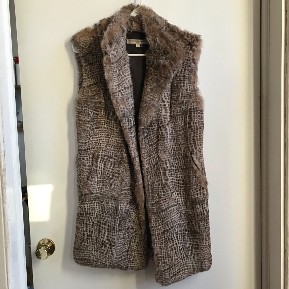 Fur vest